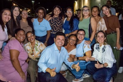 Valmir de Francisquinho participa de missa e procissão alusiva à Nossa Senhora de Fátima, em Socorro