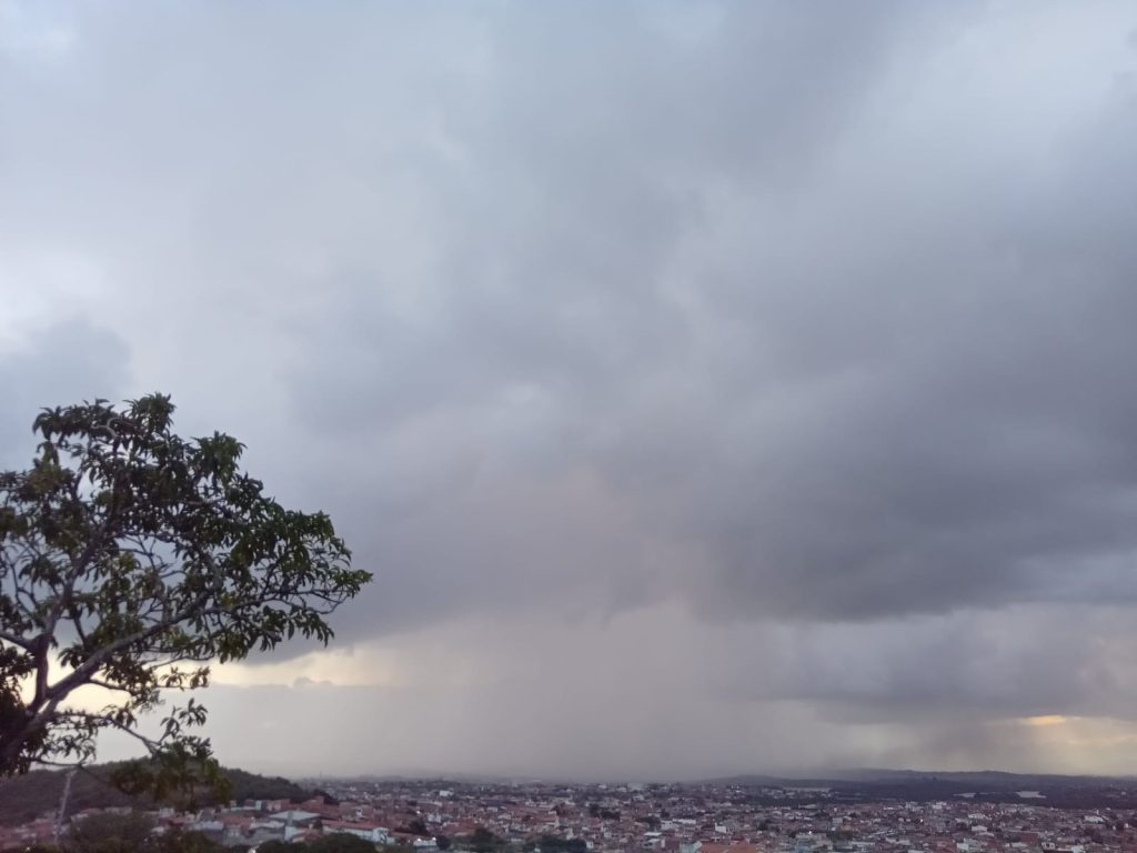 Aracaju registra 52,7 mm de chuva em 12 horas entre quarta e quinta-feira