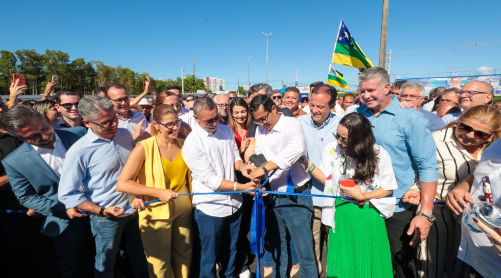 Governo de Sergipe entrega viaduto do Complexo Viário Senadora Maria do Carmo Alves para melhor fluidez do trânsito em Aracaju