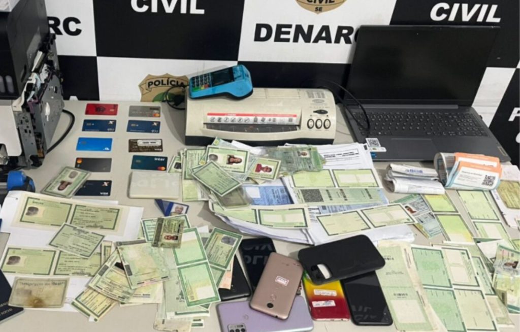 Homem é preso e 150 cartões bancários são apreendidos em Itabaiana