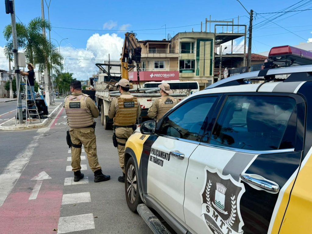 Itabaiana ganha novo semáforo em cruzamento movimentado para segurança no trânsito