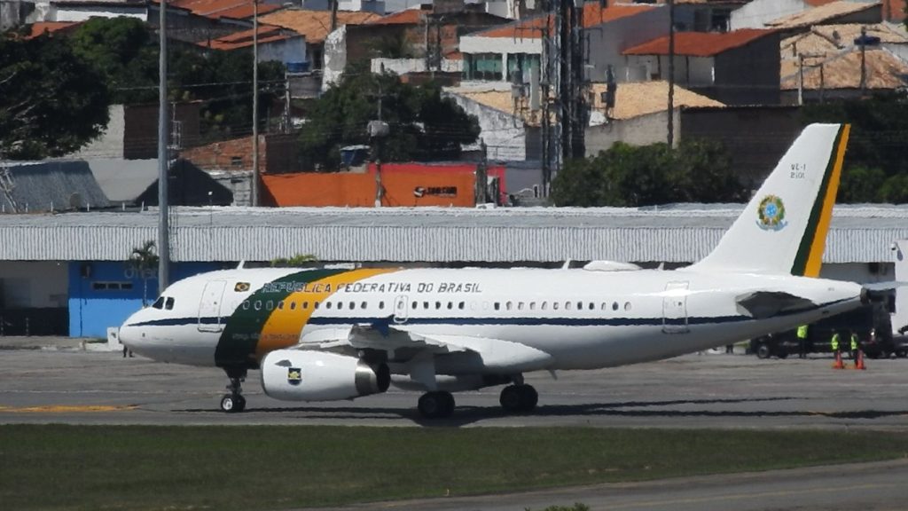 Lula chega a Sergipe para anunciar investimentos da Petrobras e visitar hospitais