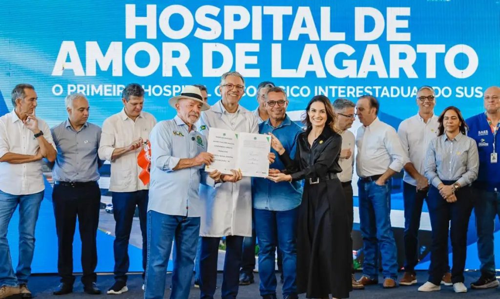 Lula visita primeiro hospital oncológico interestadual do Brasil em Sergipe