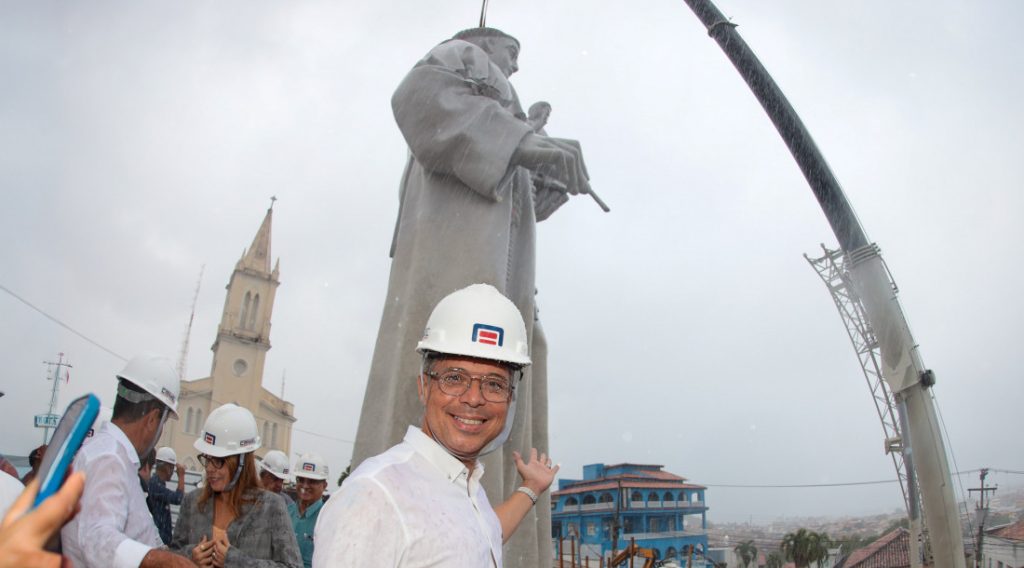 Governo de Sergipe entrega monumento de Santo Antônio em Aracaju para fortalecimento do turismo religioso