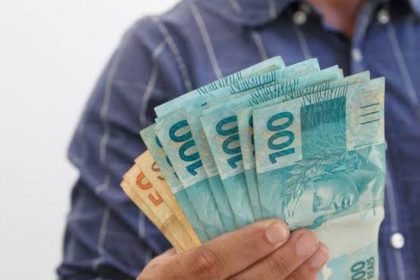 Abono salarial PIS/Pasep paga nesta segunda quem nasceu em julho e agosto