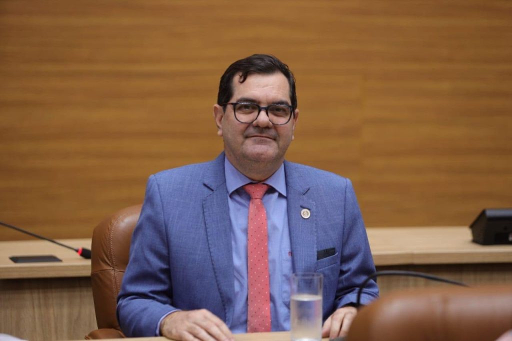 Alese entrega Medalha do Mérito Parlamentar a Netinho Guimarães na terça