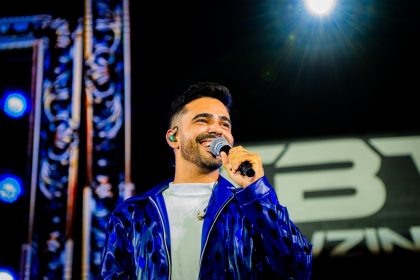 Luanzinho Moraes volta às origens e celebra a força da música sergipana no Forró Siri 2026