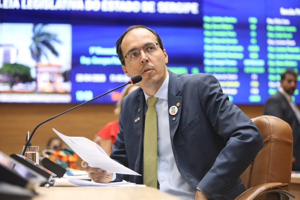 Deputado atua há 9 anos pela defesa de concurseiros em Sergipe