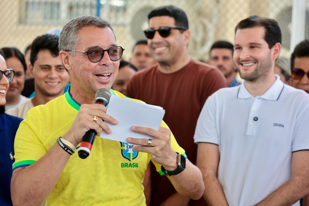 Deputados da Alese visitam Médio Sertão e Leste Sergipano para entregar ações