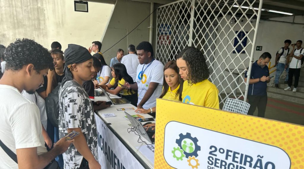 Feirão reúne mais de 1.300 jovens aprendizes em Sergipe
