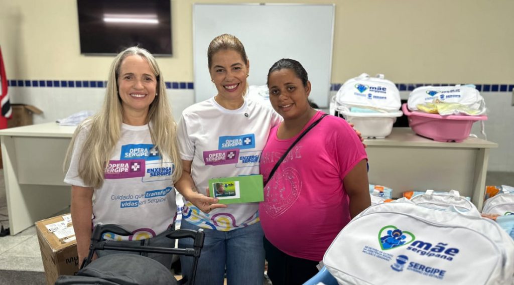 Governo de Sergipe entrega cartões do CMais Inclusão em Lagarto