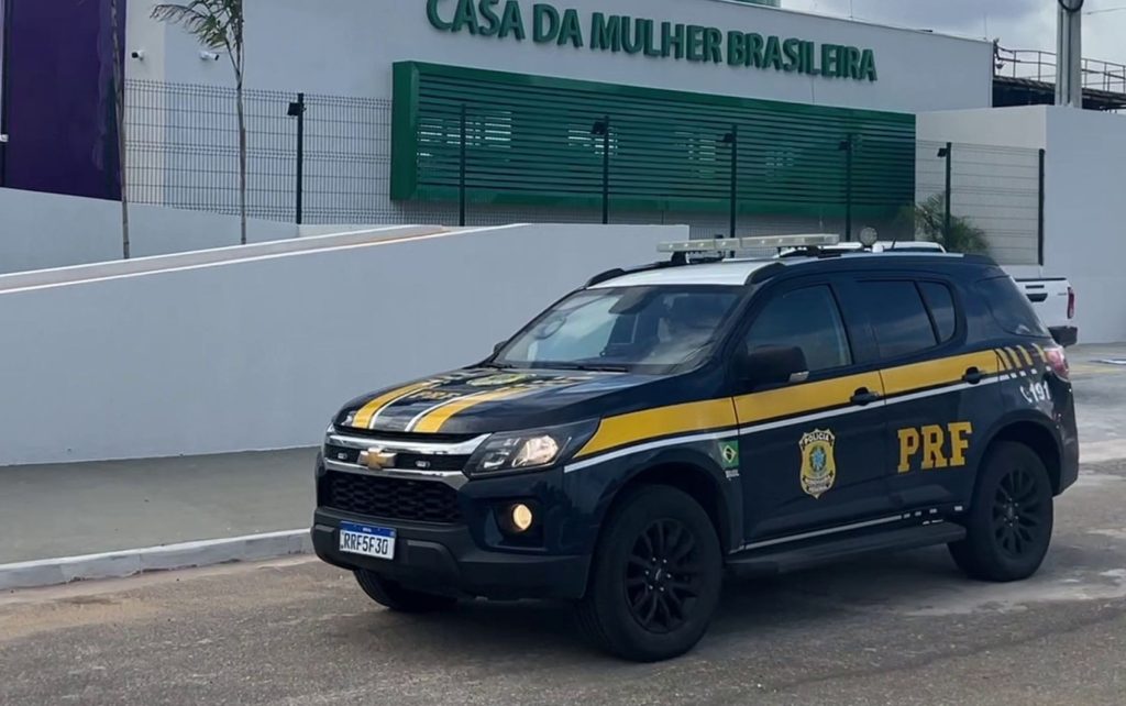 Homem é preso por sequestrar ex-companheira na BR-101 em São Cristóvão