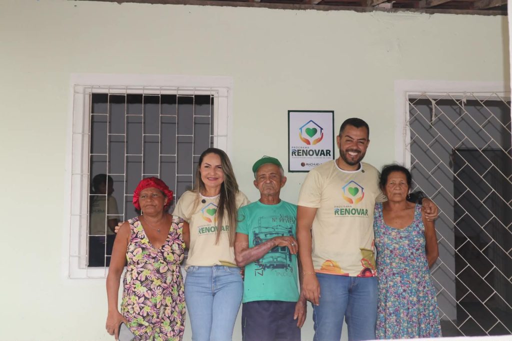Idosa de 78 anos que perdeu casa em incêndio no Natal recebe lar reformado em Riachuelo