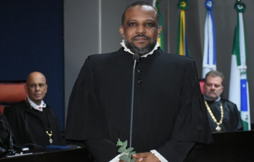 Kleidson Nascimento Santos é empossado como novo desembargador do TJSE