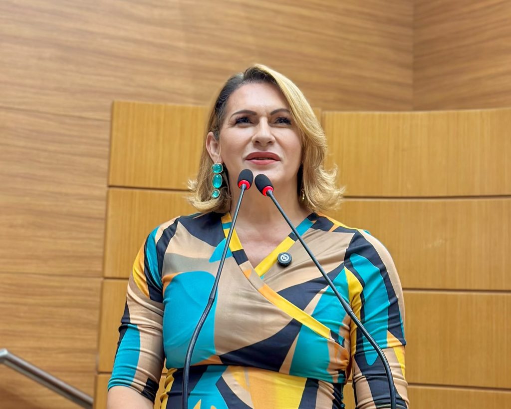 Linda Brasil critica falta de transparência em pagamentos de emendas parlamentares