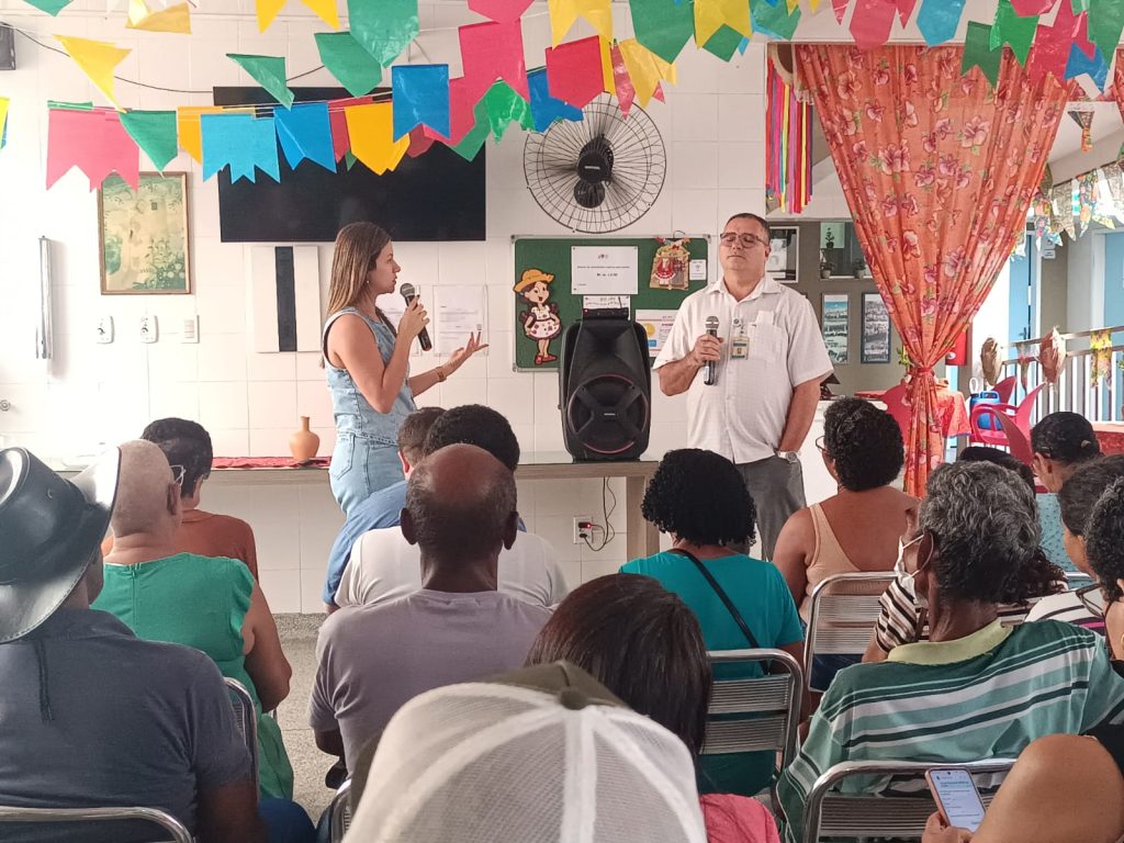 Palestra sobre BPC e INSS é realizada para pacientes da AMO em Aracaju