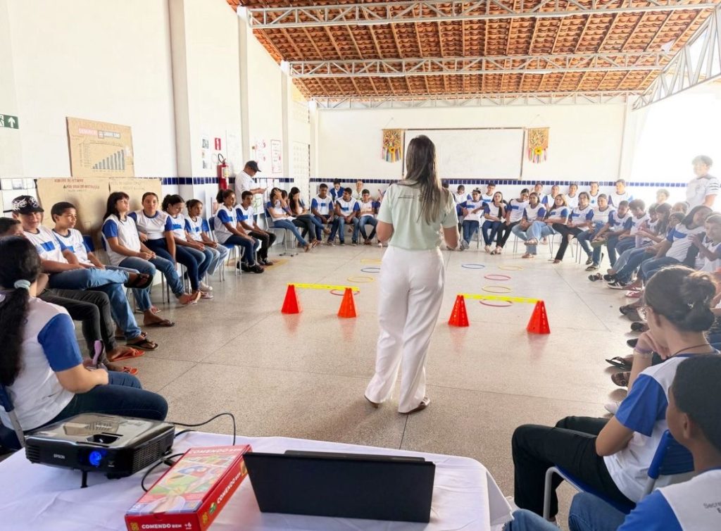 Pinhão leva vacinação e saúde bucal às escolas municipais em junho