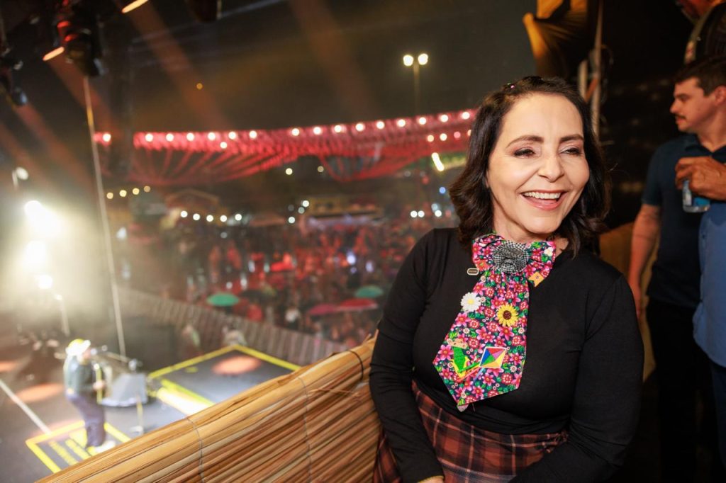 Prefeita Emília celebra recorde de público no Forró Caju 2026 em Aracaju