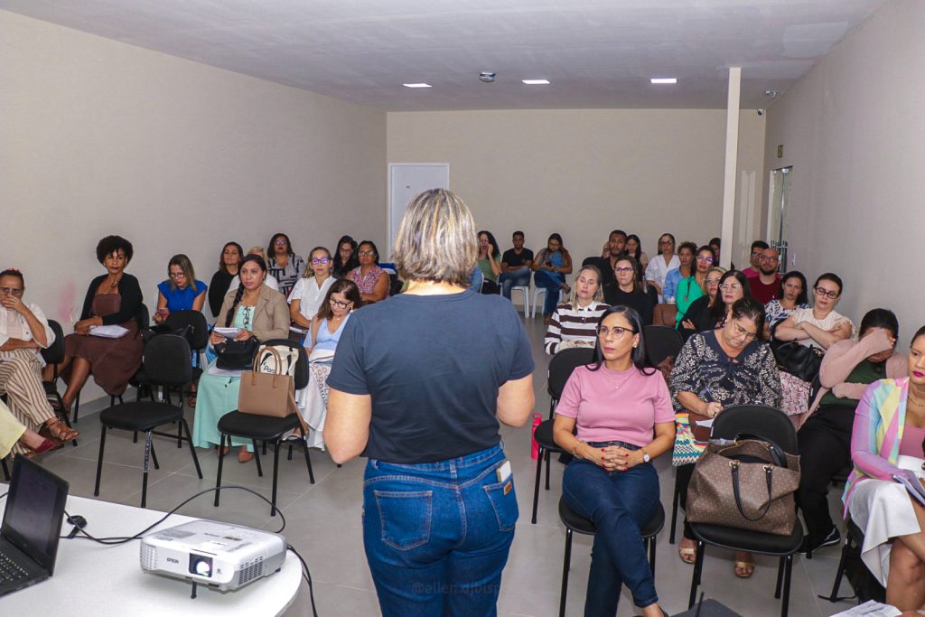 Prefeitura de Aracaju capacita equipes para aprimorar assistência social