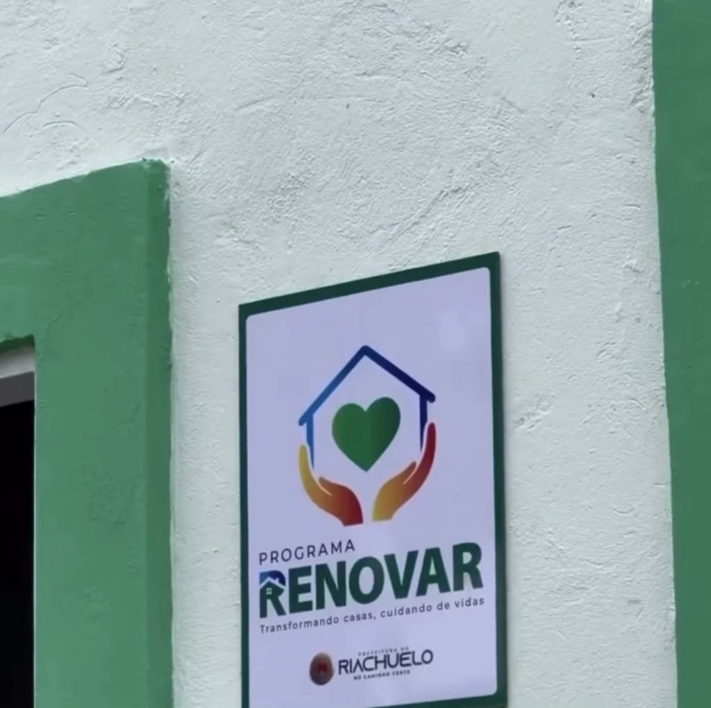 Riachuelo reforma e entrega 8 casas a famílias vulneráveis pelo Programa Renovar