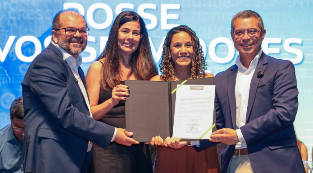 Sergipe empossa 425 servidores e ultrapassa 900 convocados na saúde