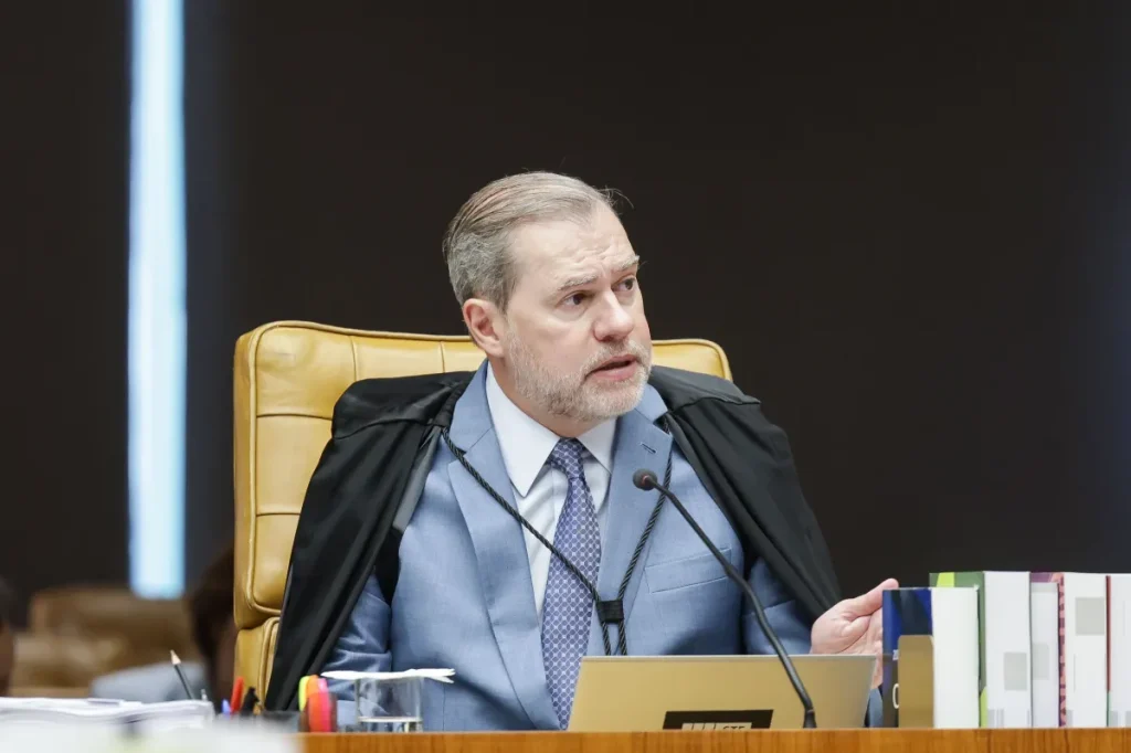 STF dá 60 dias para redes sociais se adaptarem a regras contra conteúdo ilícito