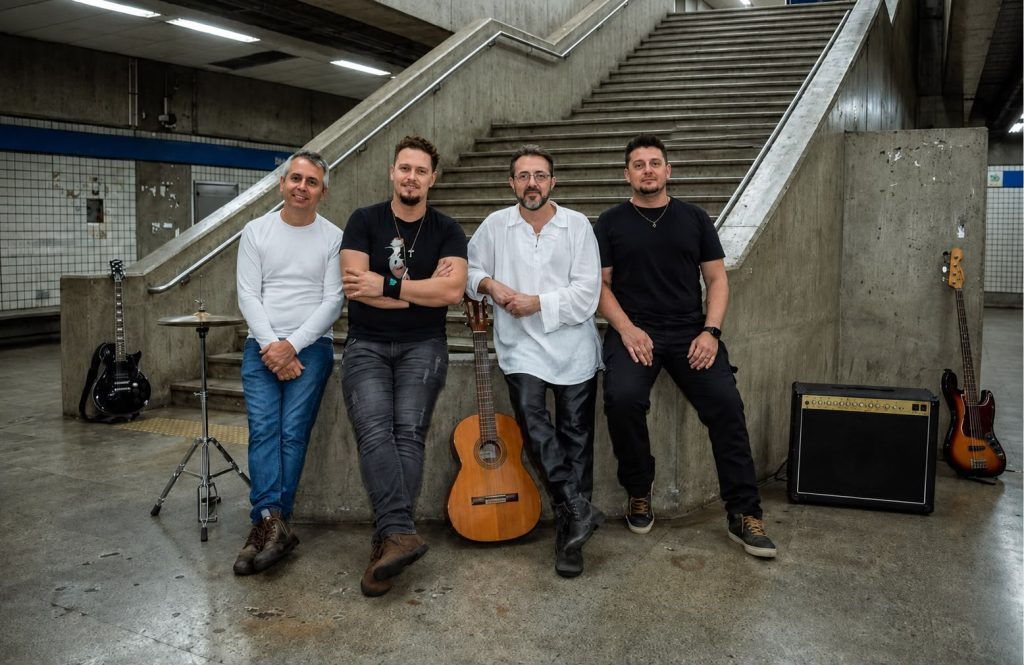 Legião Urbana Cover-SP traz a Aracaju espetáculo que recria a atmosfera dos shows de Renato Russo