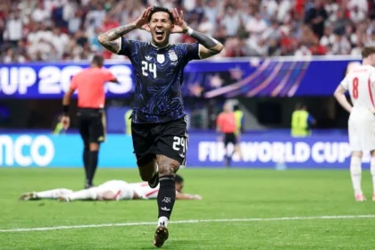 Argentina vence Inglaterra e avança para a final da Copa do Mundo de 2026