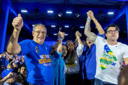 Eduardo Amorim formaliza pré-candidatura ao Senado Federal em convenção no Santa Maria