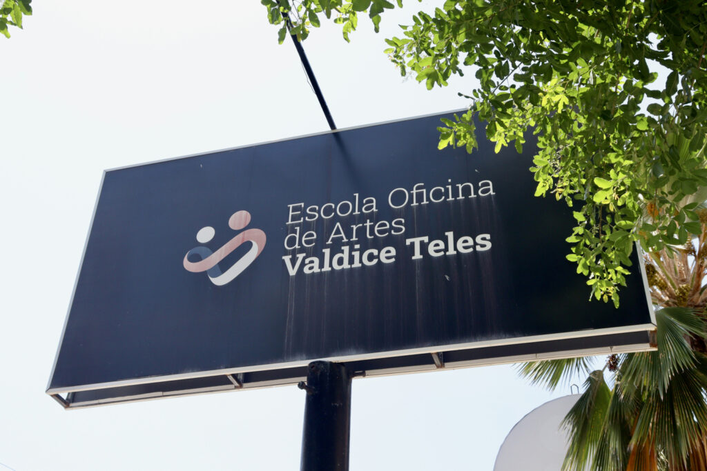 Escola Valdice Teles tem 979 vagas abertas para oficinas de artes até 16 de julho