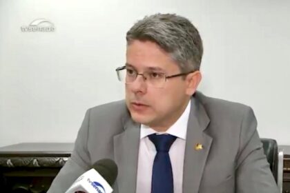 Senado aprova projeto que regulamenta a profissão de audiodescritor no Brasil