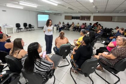 Aracaju capacita agentes de saúde para apoio à amamentação