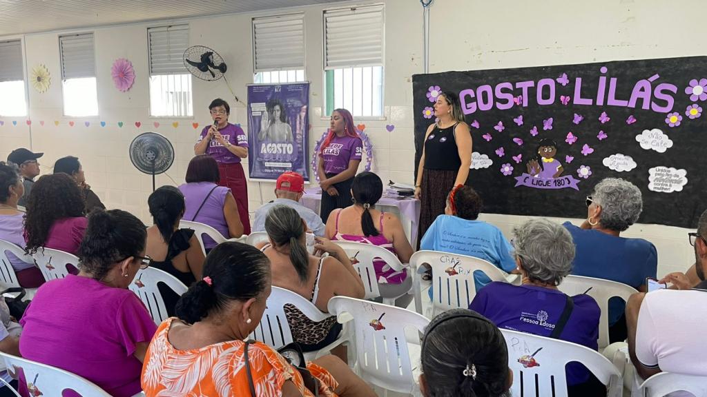 Cras Risoleta Neves realiza palestra do Agosto Lilás para 45 idosas