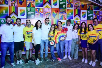 Presidente do TJSE é homenageada na 25ª Parada LGBT+ na Orla da Atalaia