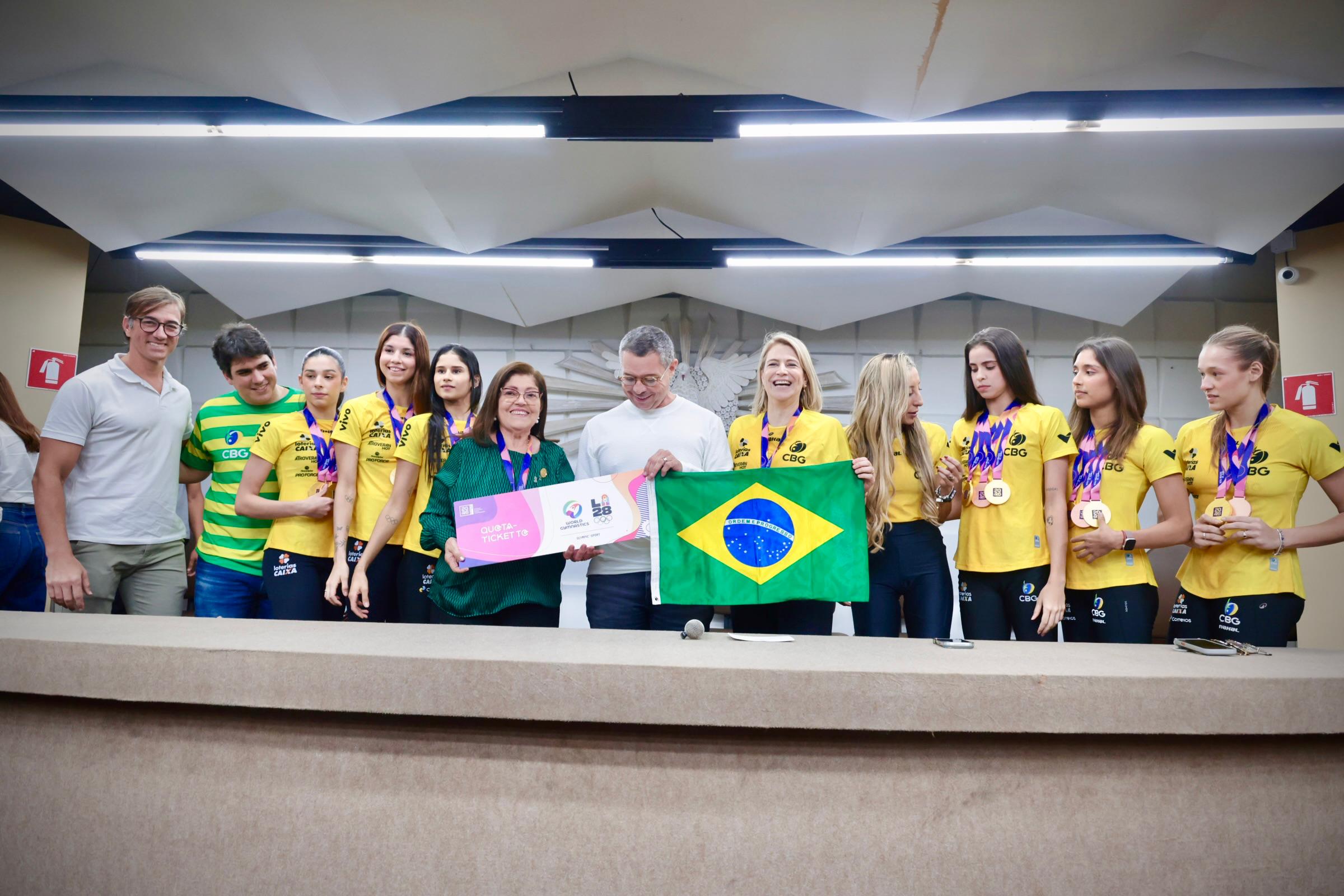 Seleção Brasileira de Ginástica Rítmica recebida no Palácio dos Despachos