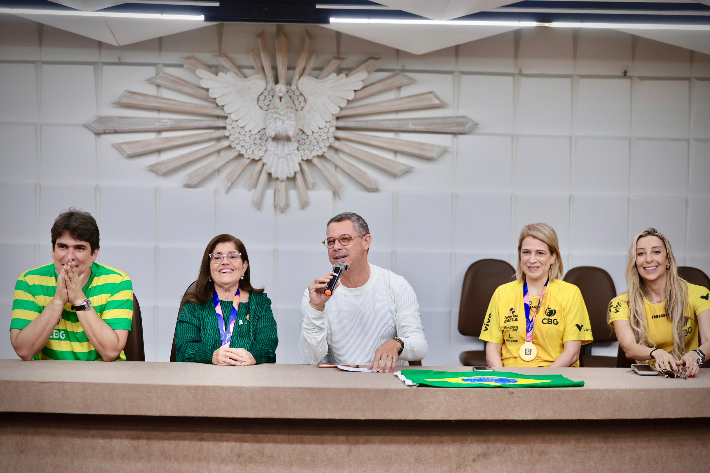 Seleção Brasileira de Ginástica Rítmica recebida no Palácio dos Despachos
