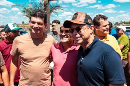 Paulo Júnior prestigia 15ª Festa Amigos do Leite em Poço Redondo