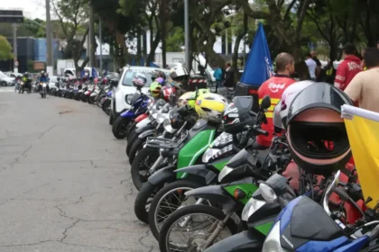 Apenas 1 em cada 5 motociclistas de app tem cobertura previdenciária