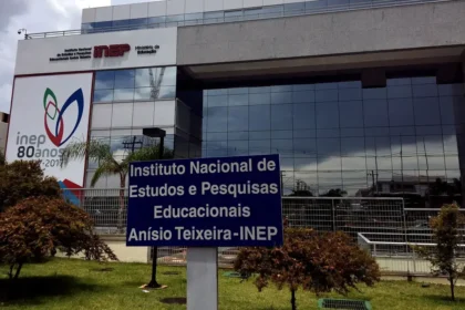 Cartões de inscrição no Enamed e Revalida estão disponíveis