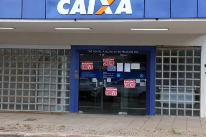 Empregados da Caixa rejeitam proposta da empresa e greve continua