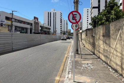 Aracaju proíbe estacionamento na Avenida Sílvio Teixeira; tráfego terá redução