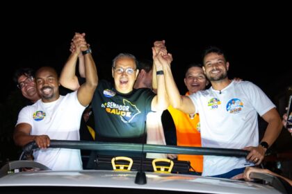 Eduardo Amorim reúne vereadores de Aracaju em caravana no bairro Olaria