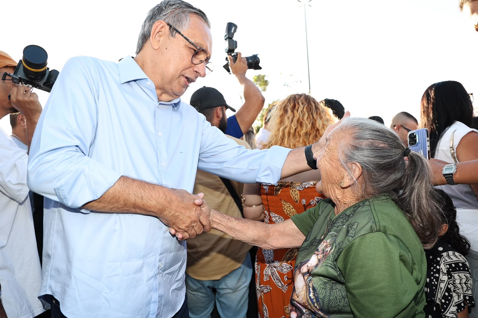 Eduardo Amorim participa de procissão em Lagarto e de quatro agendas em Aracaju