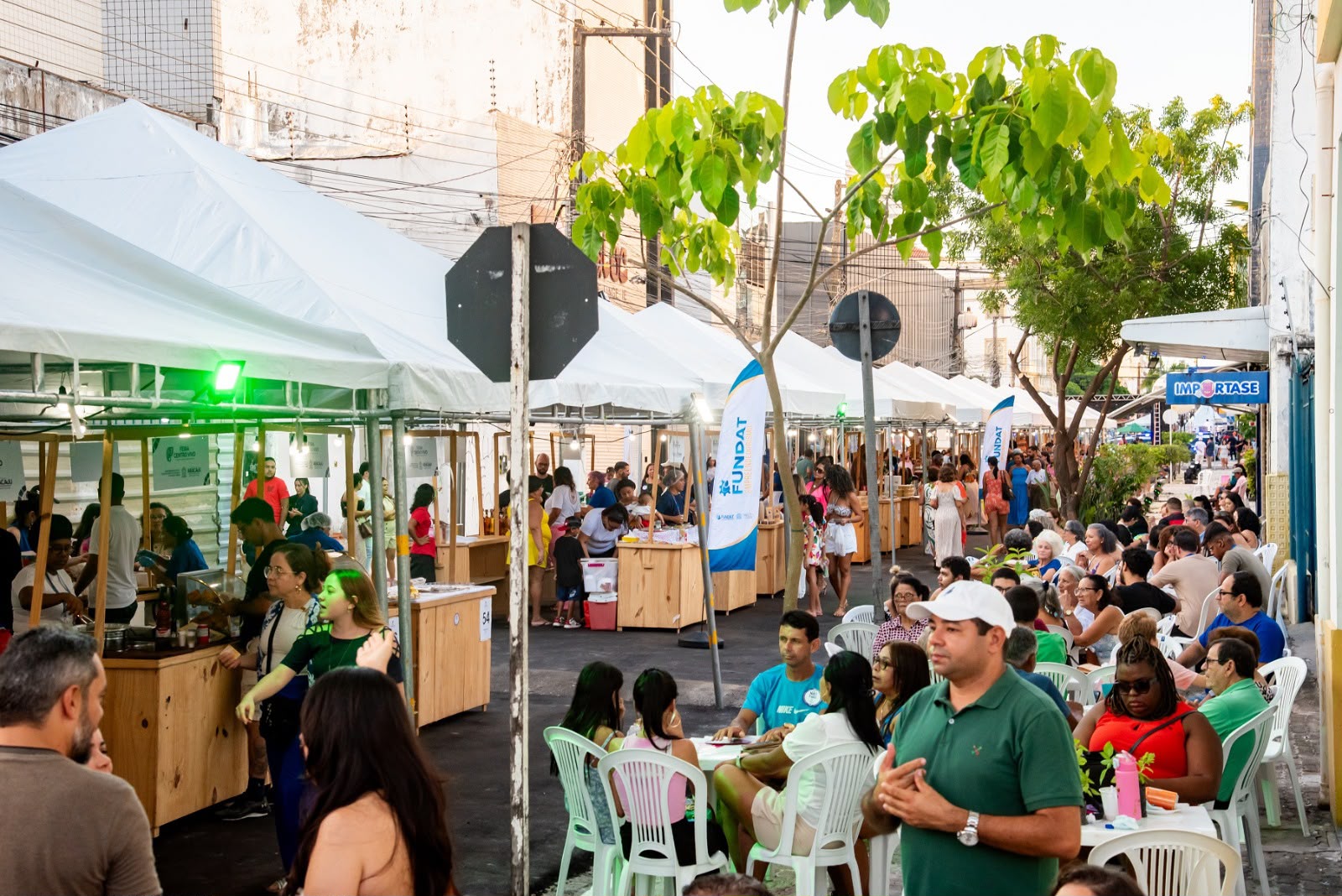 Feira Centro Vivo tem entrada gratuita e programação musical neste sábado em Aracaju
