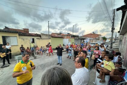 Netinho Guimarães recebe apoio de moradores do Fernando Collor, em Socorro