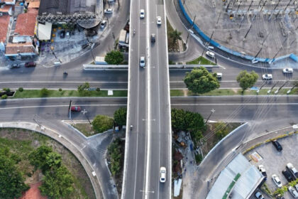 Prefeitura libera trânsito no viaduto da Francisco Porto a partir de quinta