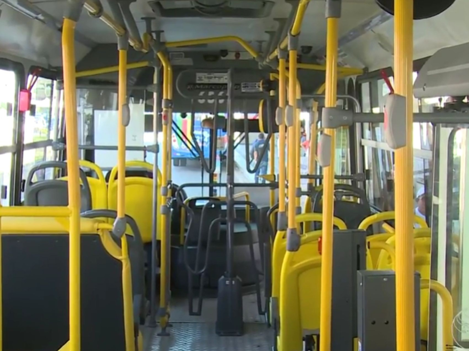 SMTT cria novas linhas e retoma itinerários de ônibus em Aracaju