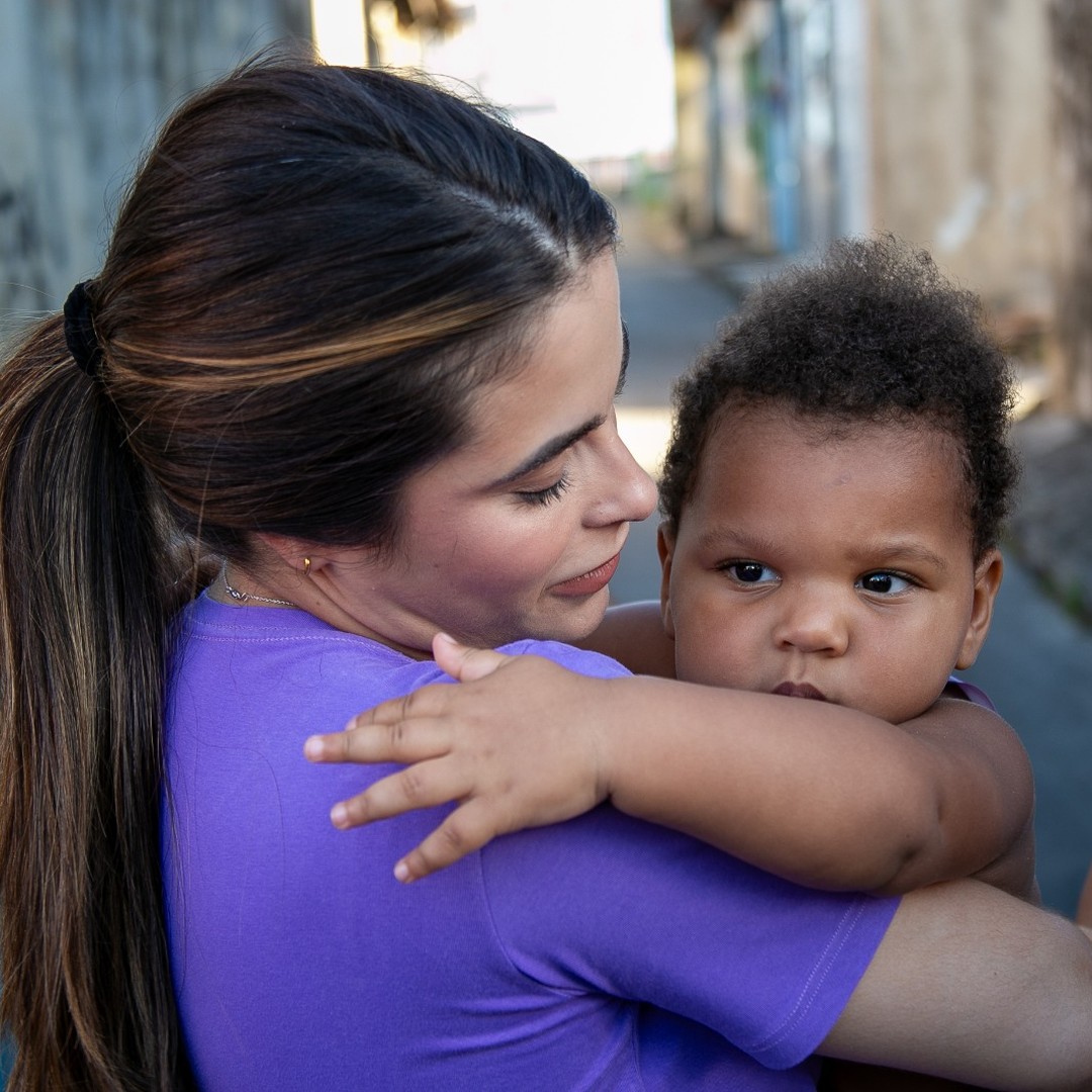 Yandra Moura apresenta Estatuto das Mães Atípicas e Solo em caminhada