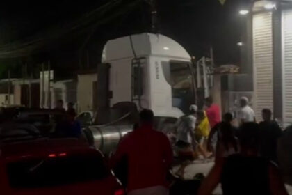 Caminhoneiro é baleado enquanto dirigia no Parque dos Faróis
