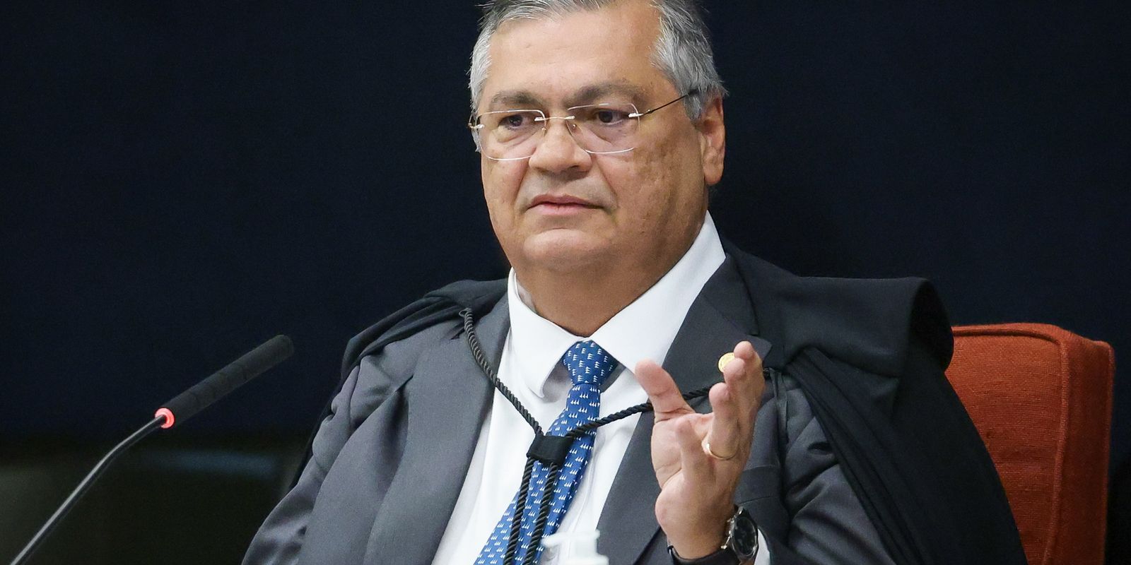 Dino encerra ação de Tabet após TSE liberar post sobre Nossa Senhora